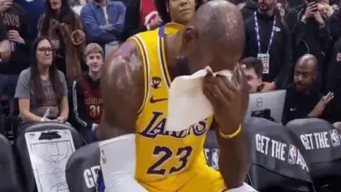 巴萨创队史最尴尬纪录：连续10场欧冠失球，防守线告急！